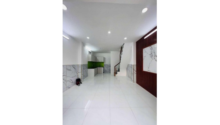 HẺM 5M THÔNG, 32M2, 2 TẦNG, GẦN CHỢ, HƯƠNG LỘ 3 GIÁ CHỈ 3.05 TỶ